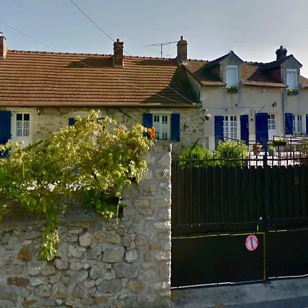 Holiday home Chez Madame Titus Ormoy-Villers